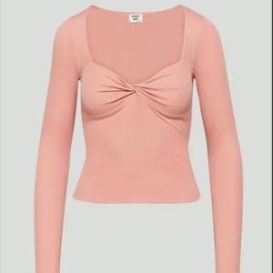 Aritzia Sunday Best Lula Longsleeve